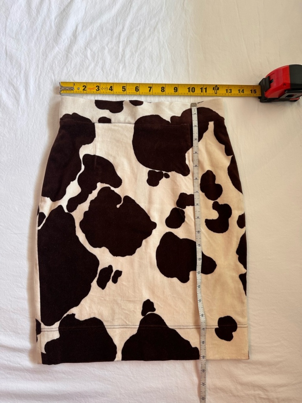 Vintage Cheap and Chic byMoschino Cream and Brown Cow-Print Pencil Skirt - Picture 6 of 11